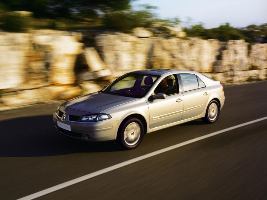  Renault Laguna II 2005 года  (фото 10 из 13)